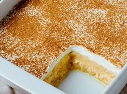 Apfel-Tiramisu Dessert mit frischen Äpfeln und Mascarpone-Creme