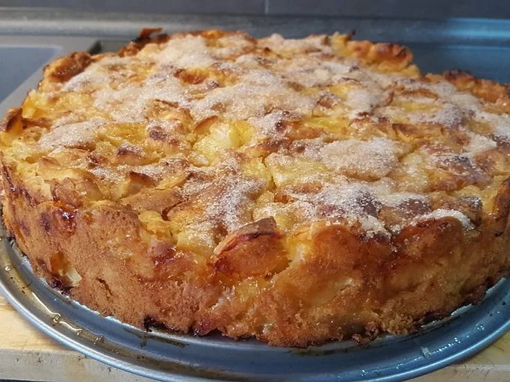 Saftiger Apfelkuchen nach Omas Rezept, perfekt für jeden Anlass.