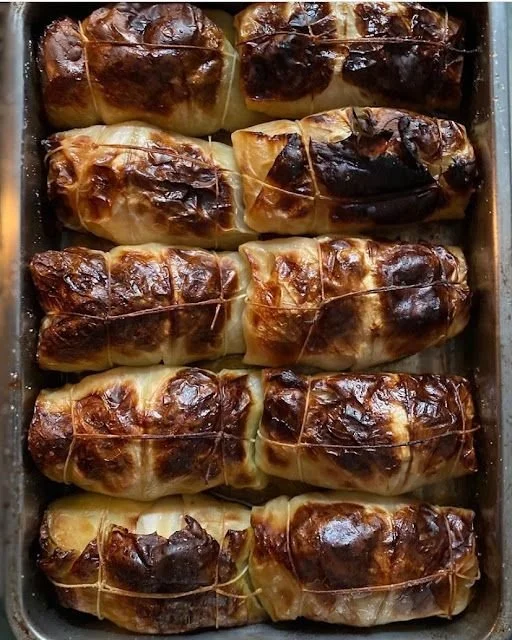 Kohlrouladen zubereiten - Rezept für leckere gefüllte Kohlblätter