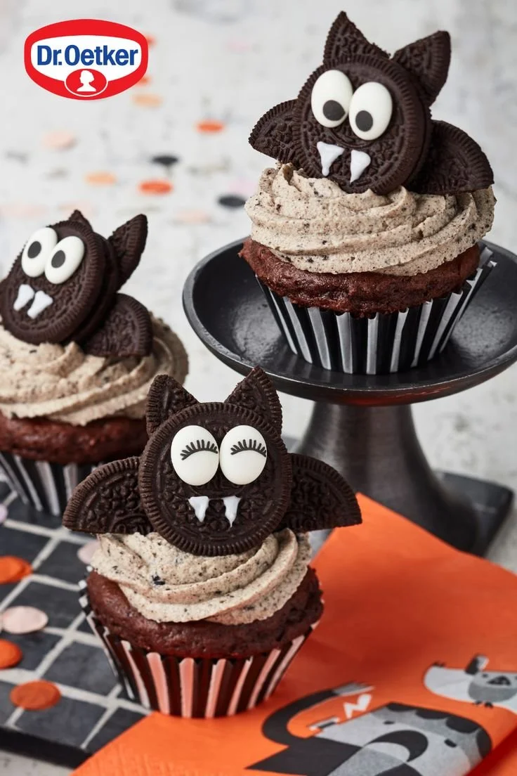 Halloween-Cupcakes mit Fledermäusen für die perfekte Halloweenparty